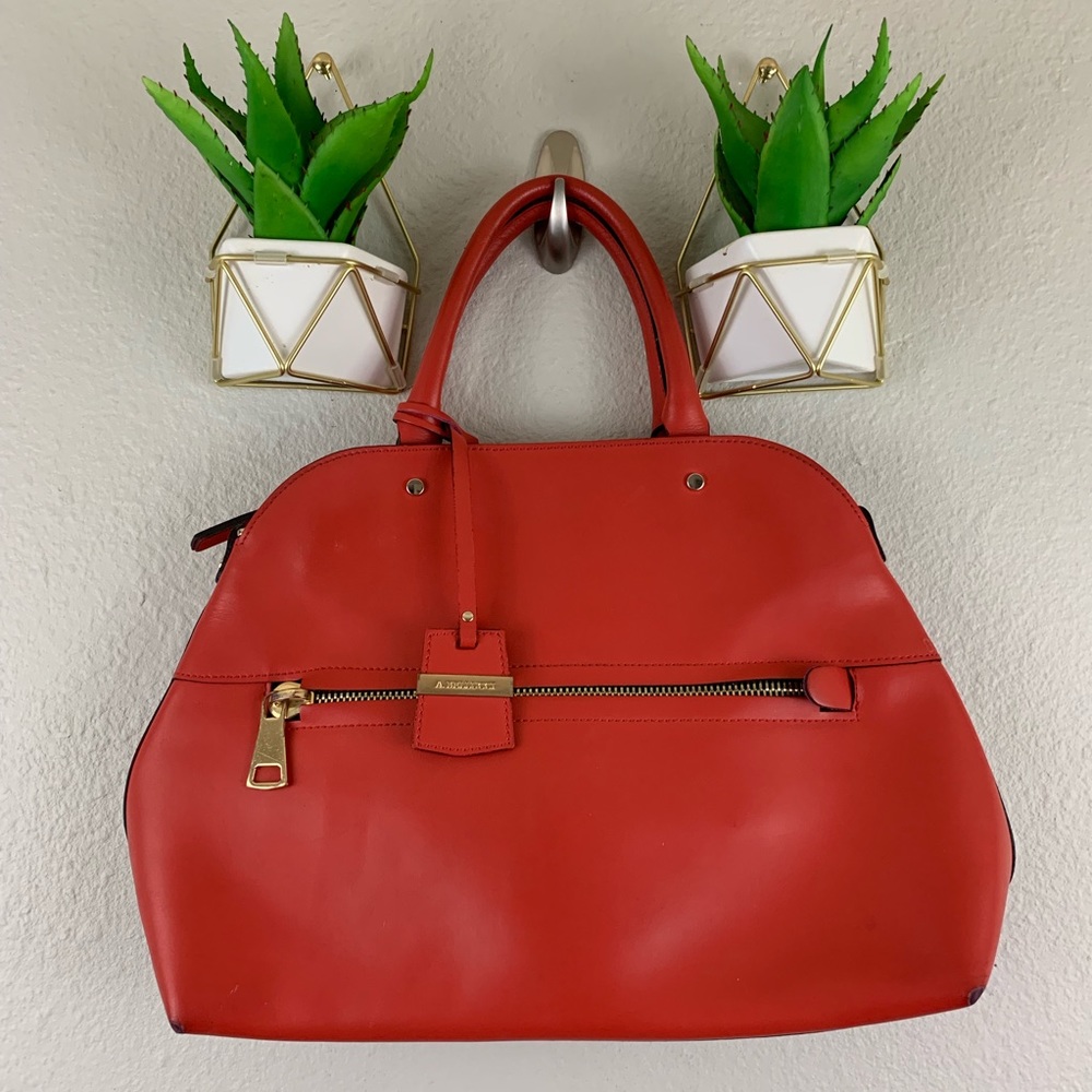 A Bellucci Leather handbag Red Made In Italy